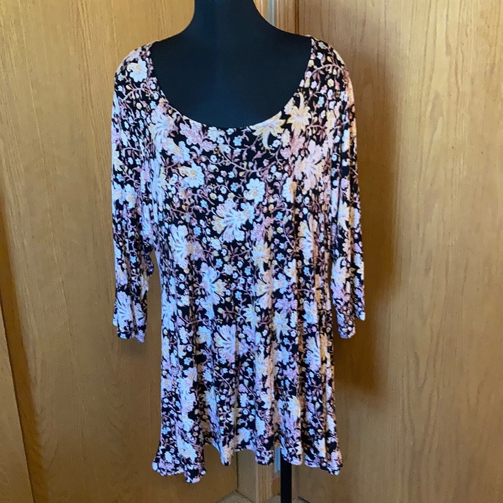 Pink floral top!
